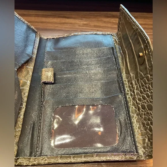 Elegant Crocodile-Embossed Clutch genuine leather - Picture 9 of 9